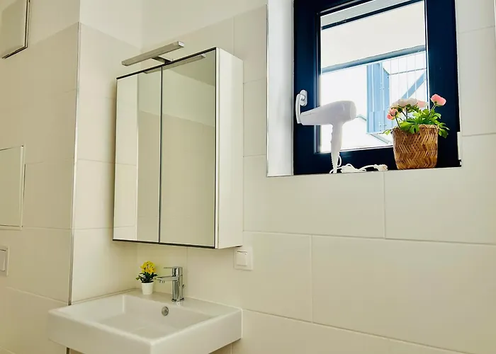 Modern Aparment With Terrace & Free Parking - Near Metro Апартаменти *